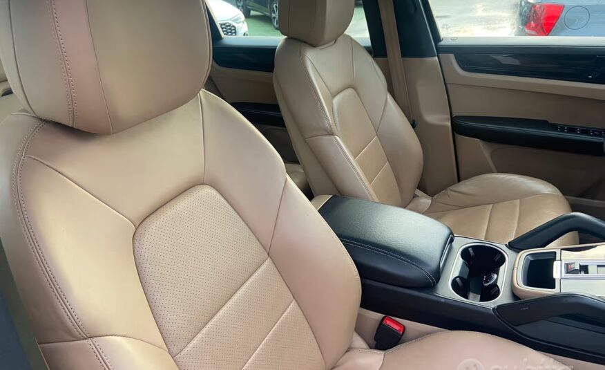 Porsche Cayenne 3.0 V6 “UNIPROPRIETARIO”