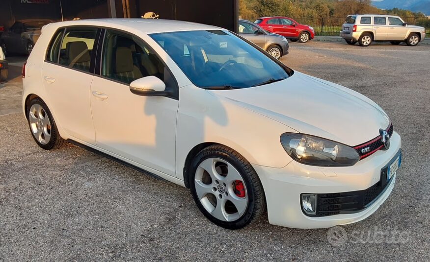 Volkswagen Golf 2.0 TSI DSG 5p. GTI