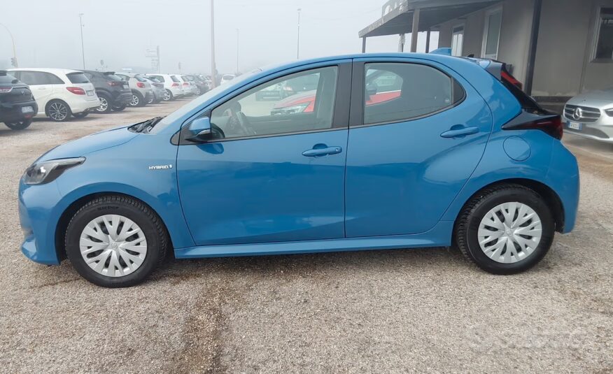 Toyota Yaris 1.5 Hybrid 5 porte Lounge