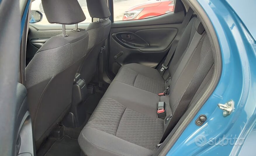 Toyota Yaris 1.5 Hybrid 5 porte Lounge