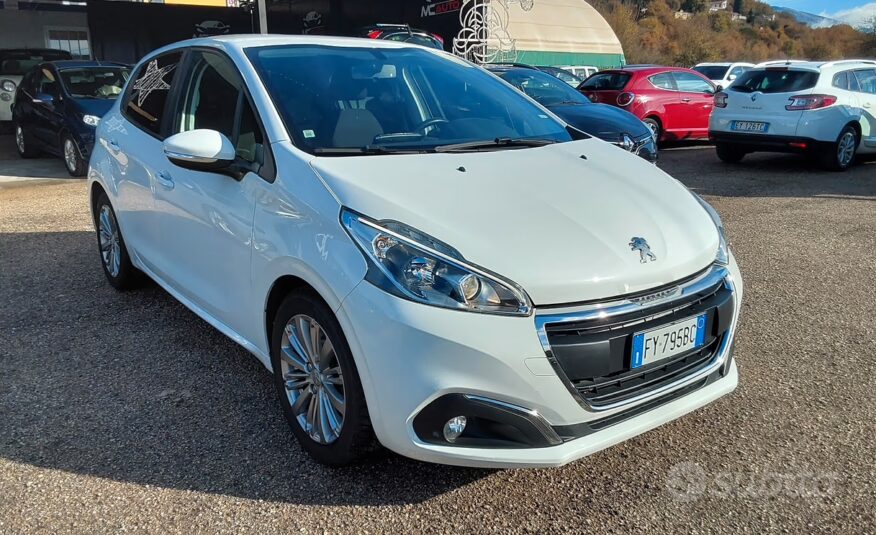 Peugeot 208 BlueHDi 100 S&S 5 porte GT Line