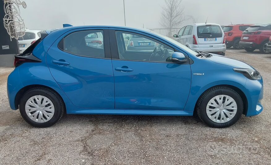 Toyota Yaris 1.5 Hybrid 5 porte Lounge