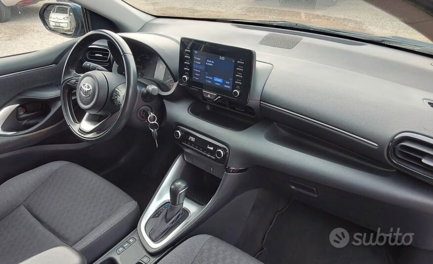 Toyota Yaris 1.5 Hybrid 5 porte Lounge