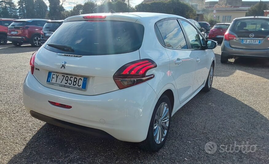 Peugeot 208 BlueHDi 100 S&S 5 porte GT Line