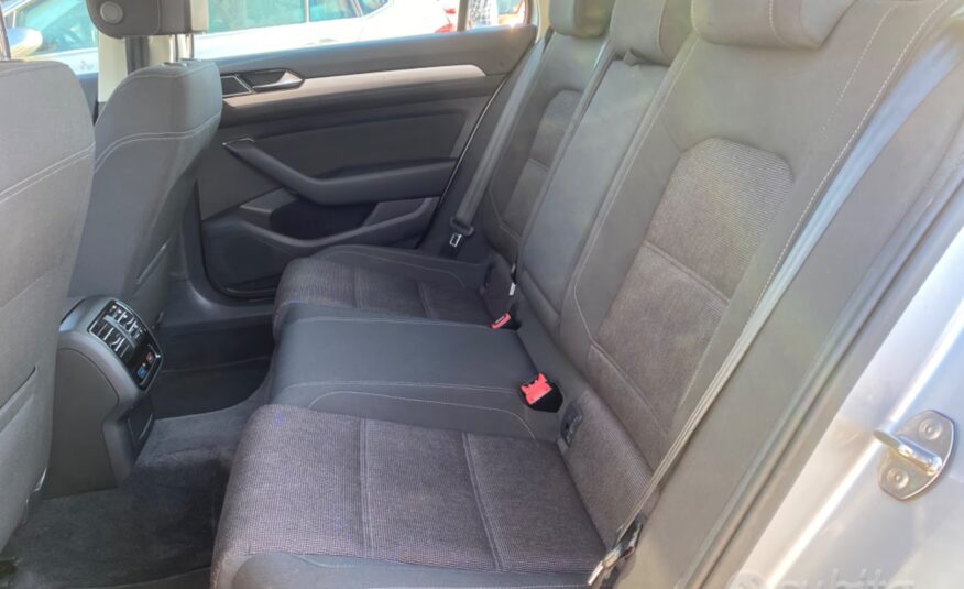 Volkswagen Passat 1.6 TDI Comfortline BlueMotion T