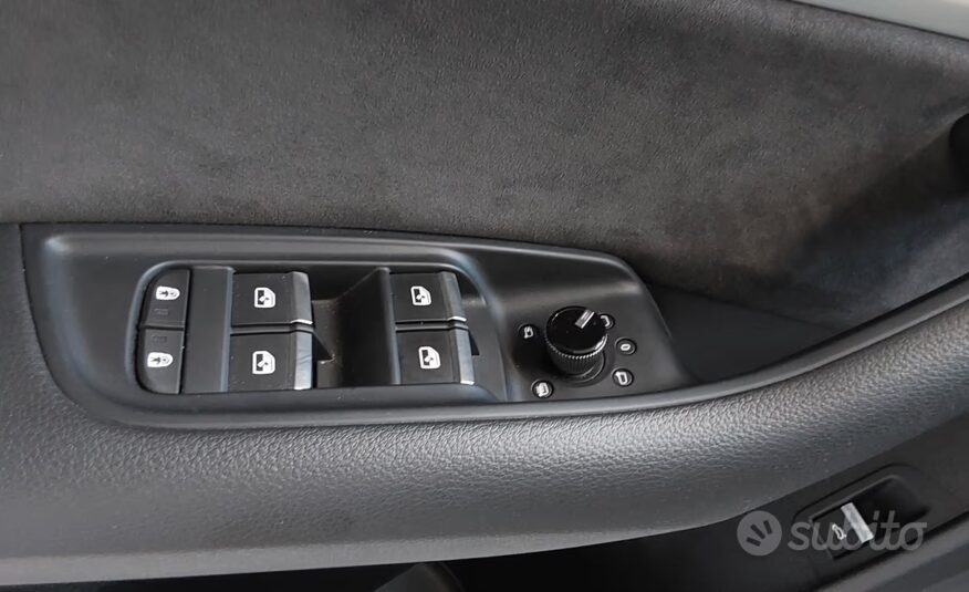 Audi Q8 55 TFSI e quattro Tiptronic Sport