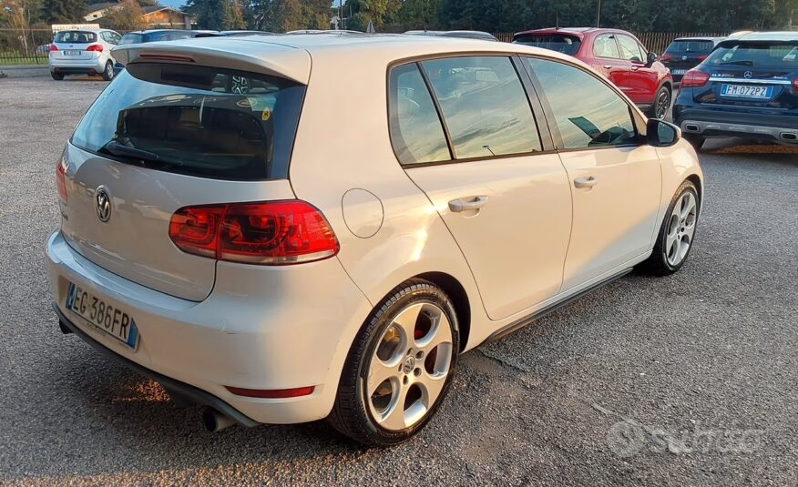 Volkswagen Golf 2.0 TSI DSG 5p. GTI