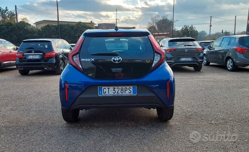Toyota Aygo X 1.0 VVT-i 72 CV 5 porte Lounge Air