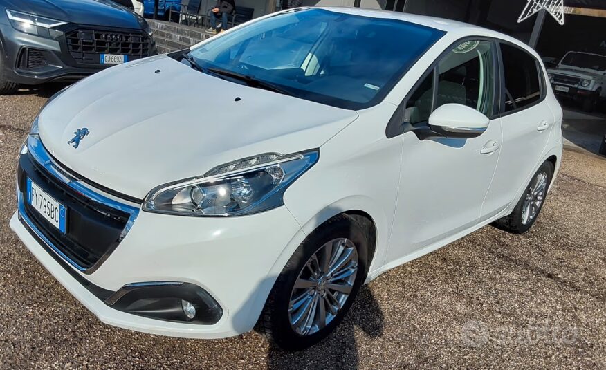 Peugeot 208 BlueHDi 100 S&S 5 porte GT Line