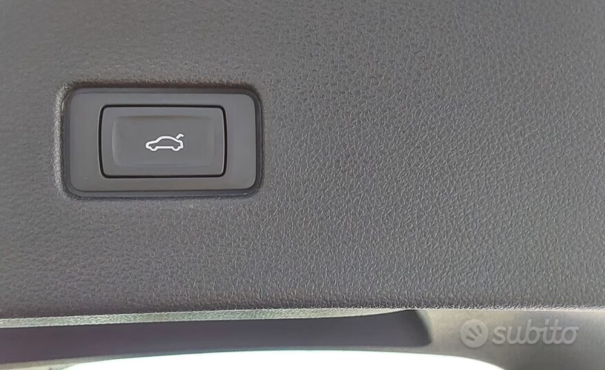 Audi Q8 55 TFSI e quattro Tiptronic Sport