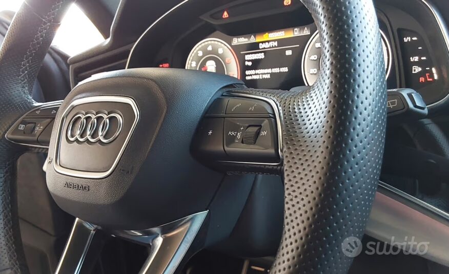 Audi Q8 55 TFSI e quattro Tiptronic Sport