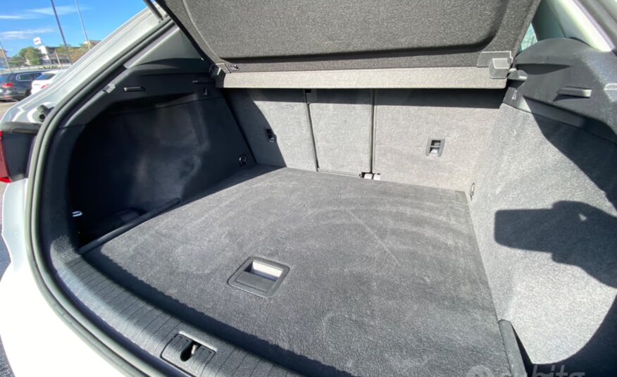 Audi Q3 35 TDI S tronic Business