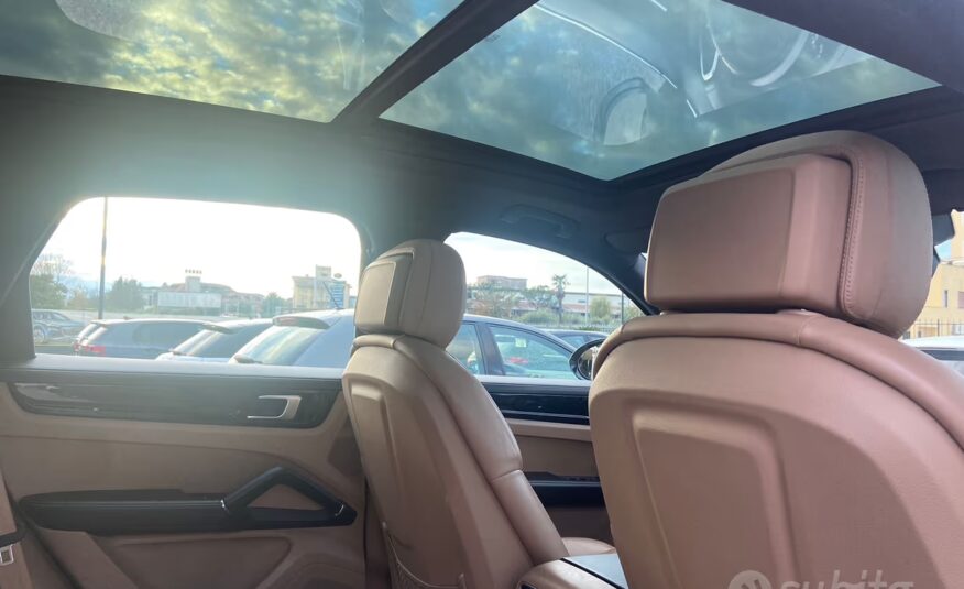 Porsche Cayenne 3.0 V6 “UNIPROPRIETARIO”