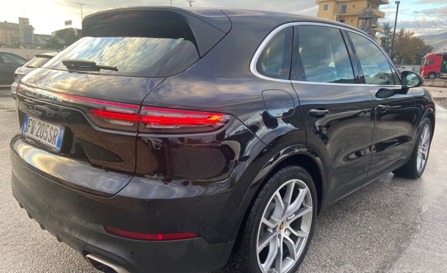 Porsche Cayenne 3.0 V6 “UNIPROPRIETARIO”