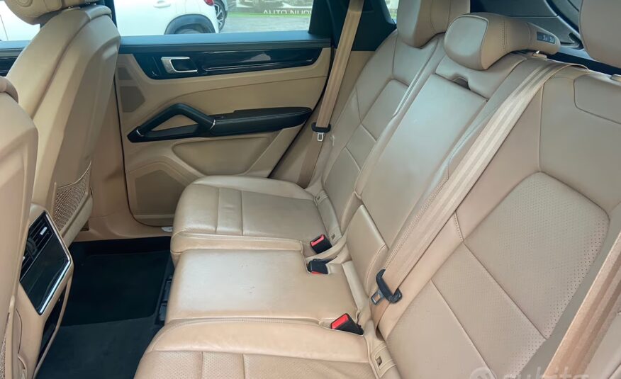 Porsche Cayenne 3.0 V6 “UNIPROPRIETARIO”