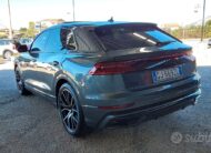 Audi Q8 55 TFSI e quattro Tiptronic Sport