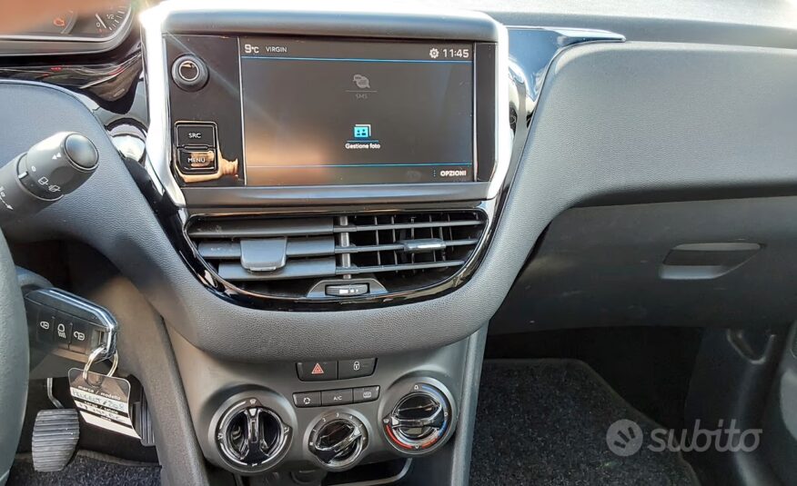 Peugeot 208 BlueHDi 100 S&S 5 porte GT Line