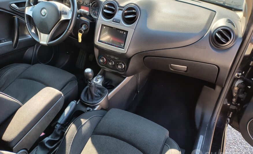 Alfa Romeo MiTo 1.4 M.air S&S Distinctive Sport Pack