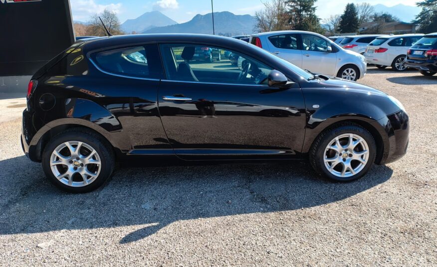 Alfa Romeo MiTo 1.4 M.air S&S Distinctive Sport Pack