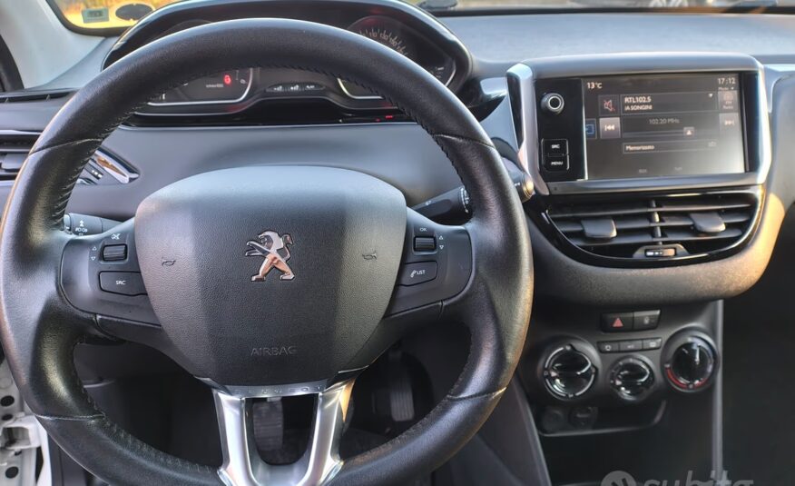 Peugeot 208 BlueHDi 75 5 porte Allure