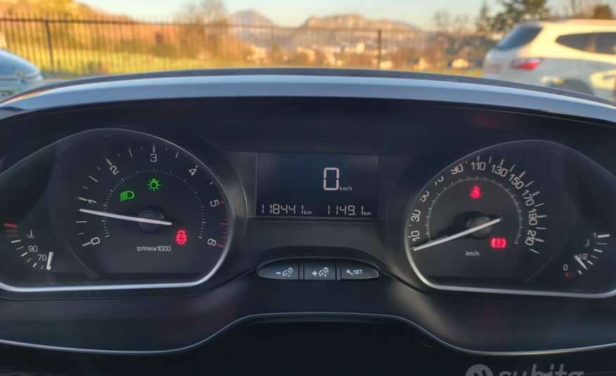 Peugeot 208 BlueHDi 75 5 porte Allure
