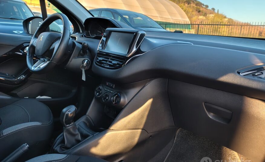 Peugeot 208 BlueHDi 75 5 porte Allure