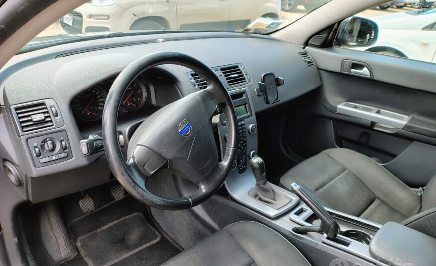 Volvo V50 D4 R-design