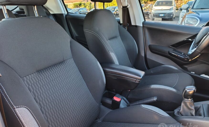 Peugeot 208 BlueHDi 75 5 porte Allure