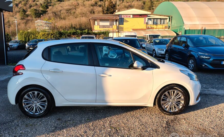 Peugeot 208 BlueHDi 75 5 porte Allure