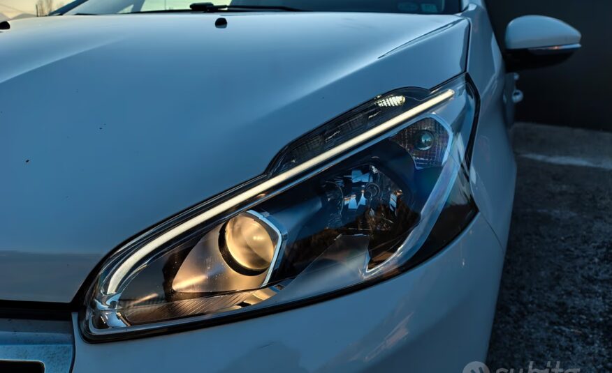 Peugeot 208 BlueHDi 75 5 porte Allure