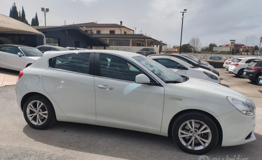 Alfa Romeo Giulietta 1.4 Turbo MultiAir Distinctiv