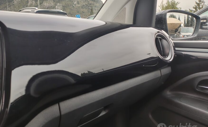 Volkswagen up! 1.0 5p. “CRONOLOGIA TAGLIANDI VW”