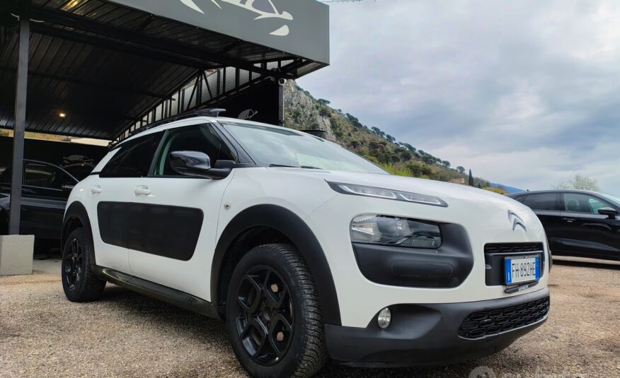 Citroen C4 Cactus PureTech 82 SHINE