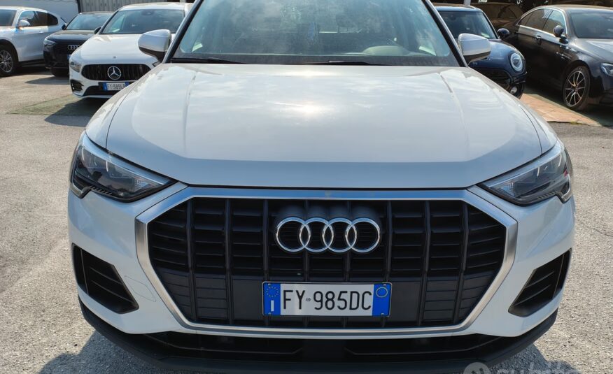 Audi Q3 35 TDI S tronic Business Advanced