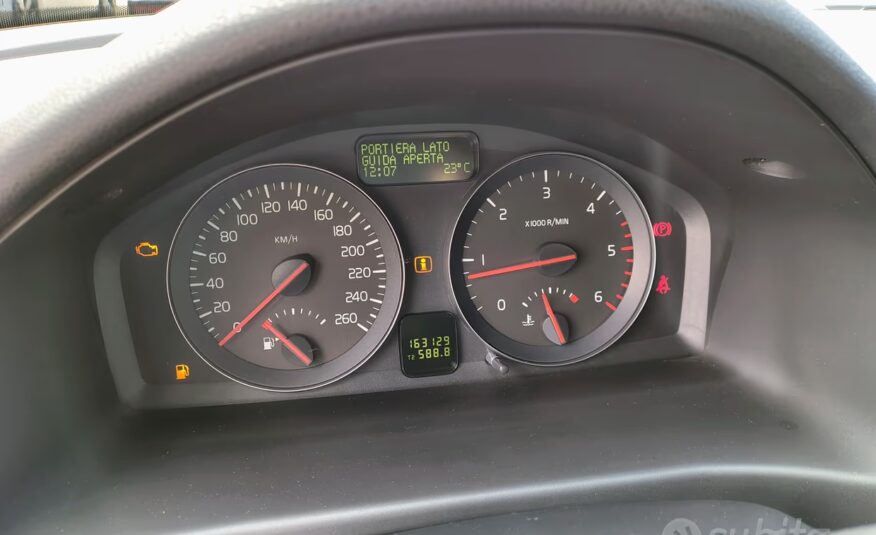 Volvo V50 D4 R-design