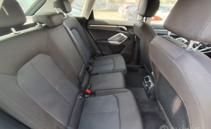 Audi Q3 35 TDI S tronic Business Advanced