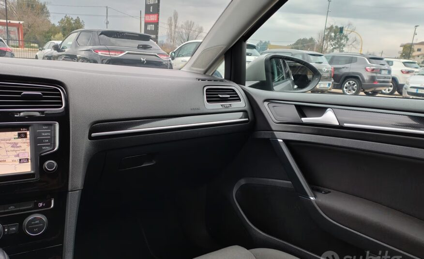Volkswagen Golf 1.6 TDI 110 CV DSG 5p. Highline Bl