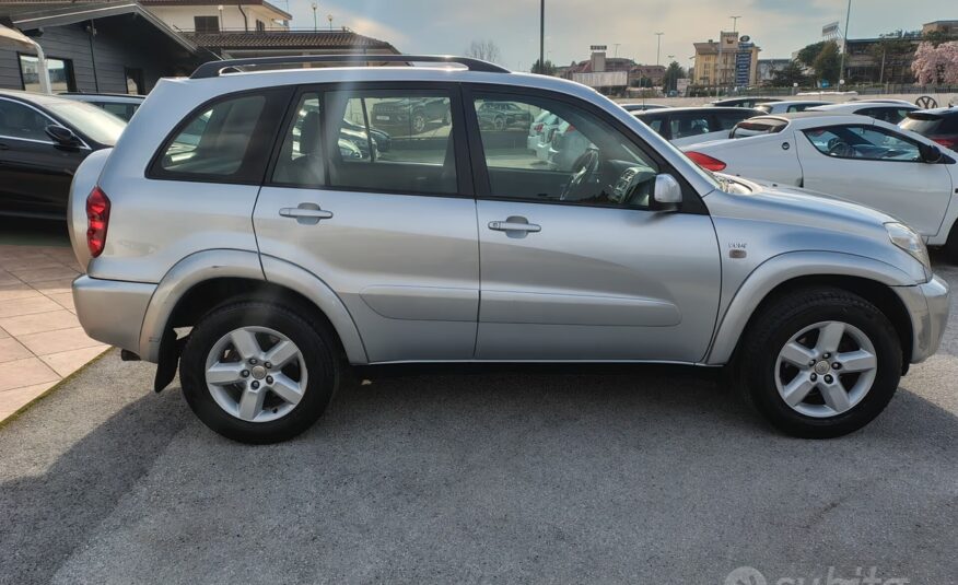 Toyota RAV 4 2.0 16V cat 5 porte Sol