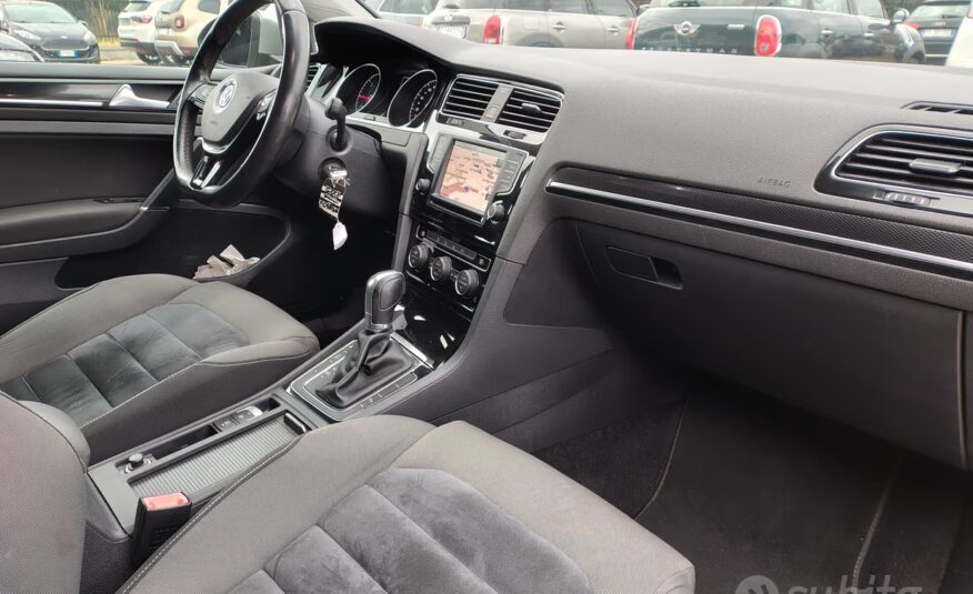 Volkswagen Golf 1.6 TDI 110 CV DSG 5p. Highline Bl