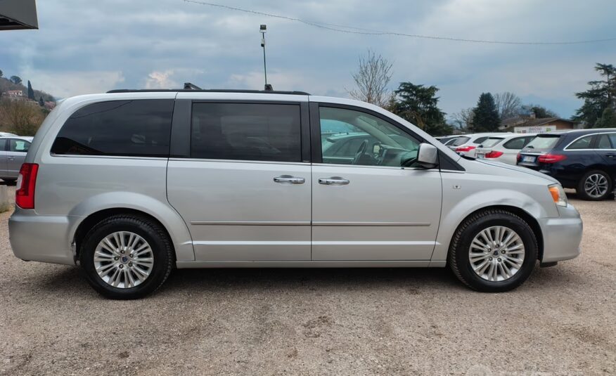 Lancia Voyager 2.8 Turbodiesel Platinum