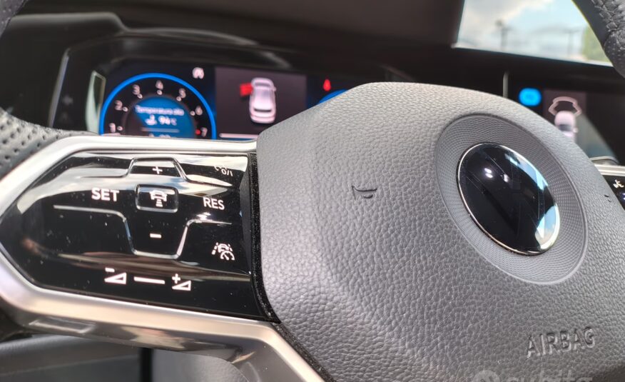 Volkswagen Golf 1.5 TSI 150 CV EVO R-LINE 2022