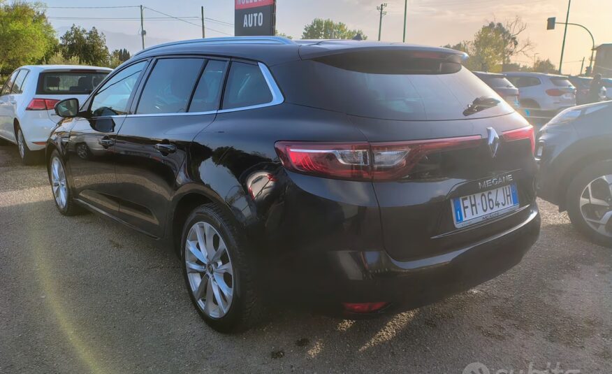 Renault Megane Mégane Sporter dCi 8V 110 CV EDC En