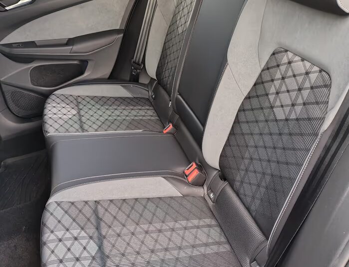 Volkswagen Golf 1.5 TSI 150 CV EVO R-LINE 2022
