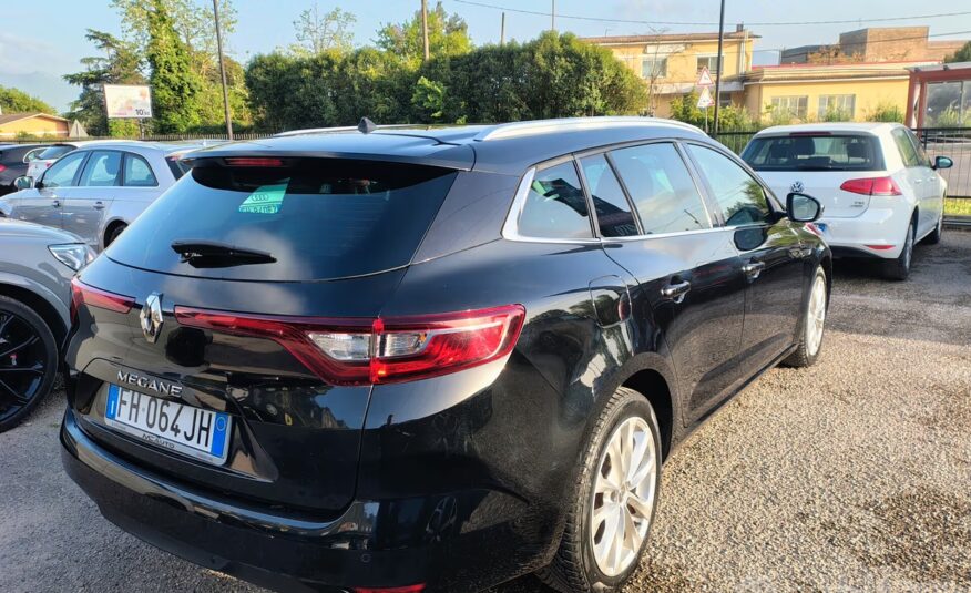 Renault Megane Mégane Sporter dCi 8V 110 CV EDC En