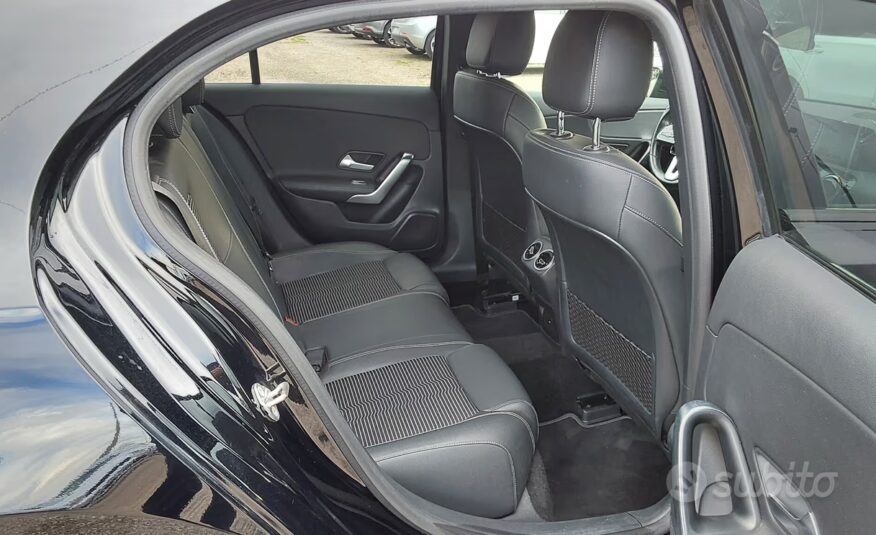 Mercedes-benz A 180 d Automatic Premium 2.0cc (Mot
