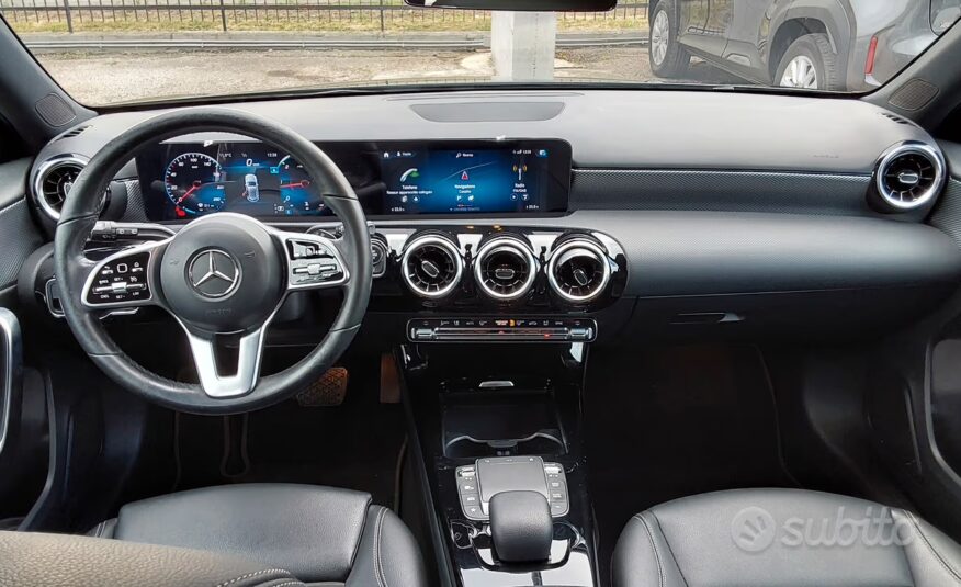 Mercedes-benz A 180 d Automatic Premium 2.0cc (Mot