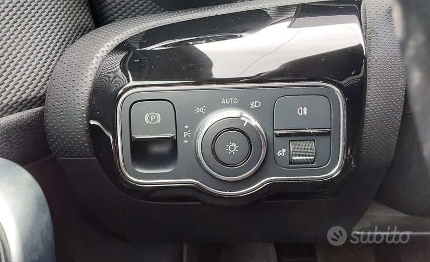 Mercedes-benz A 180 d Automatic Premium 2.0cc (Mot