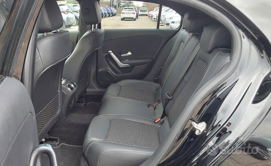Mercedes-benz A 180 d Automatic Premium 2.0cc (Mot