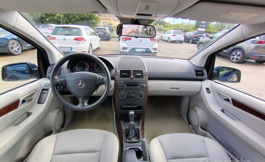 Mercedes-benz A 150 BlueEFFICIENCY Avantgarde