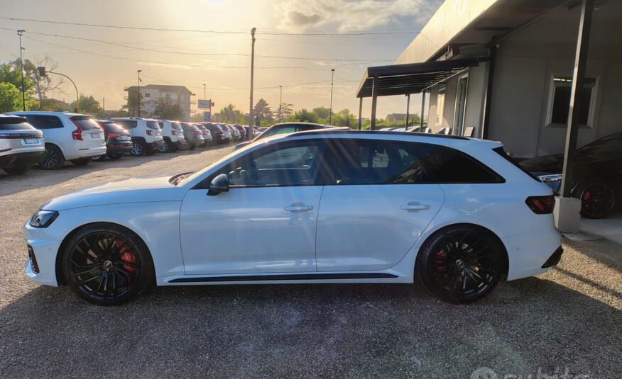 Audi A4 RS 4 STUPENDA